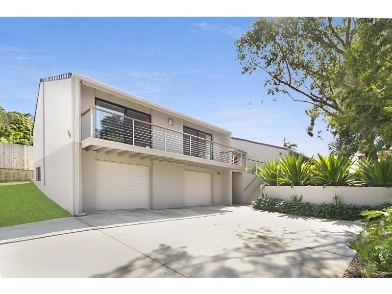 121 K P McGrath Drive, Elanora QLD 4221