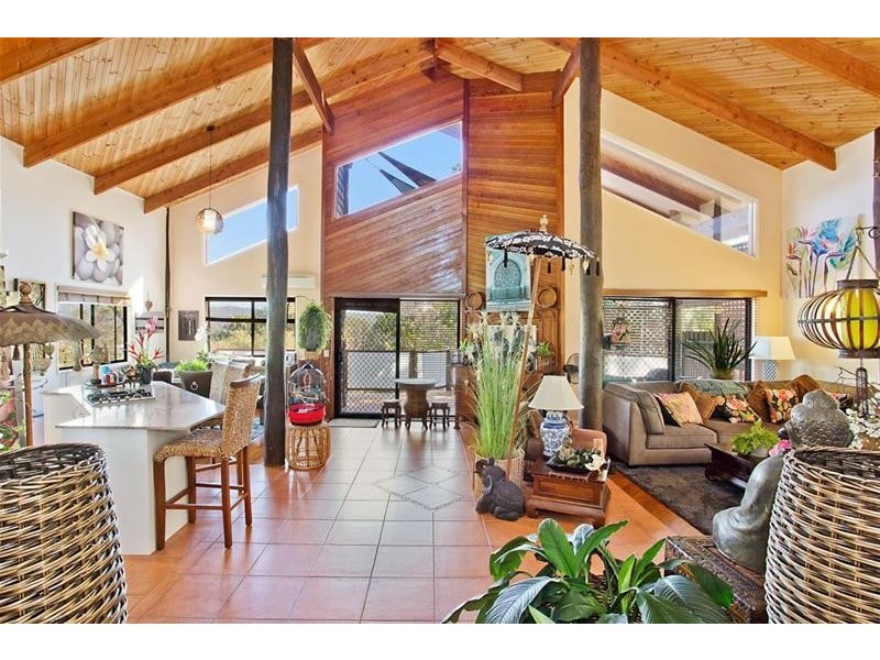 5 Doubleview Drive, Elanora QLD 4221