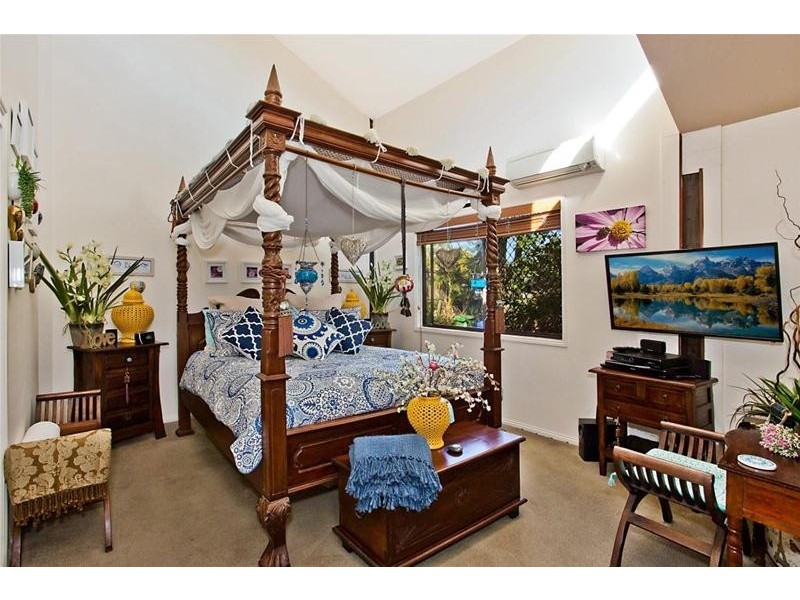 5 Doubleview Drive, Elanora QLD 4221