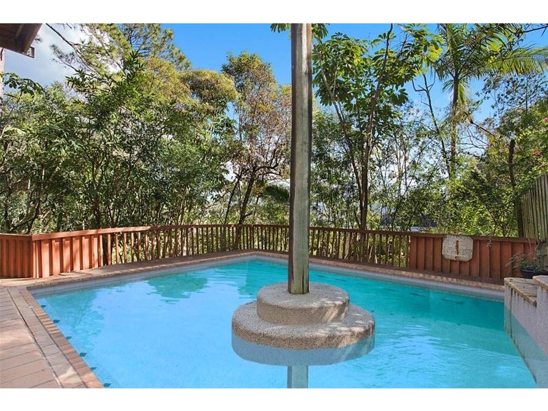 5 Doubleview Drive, Elanora QLD 4221