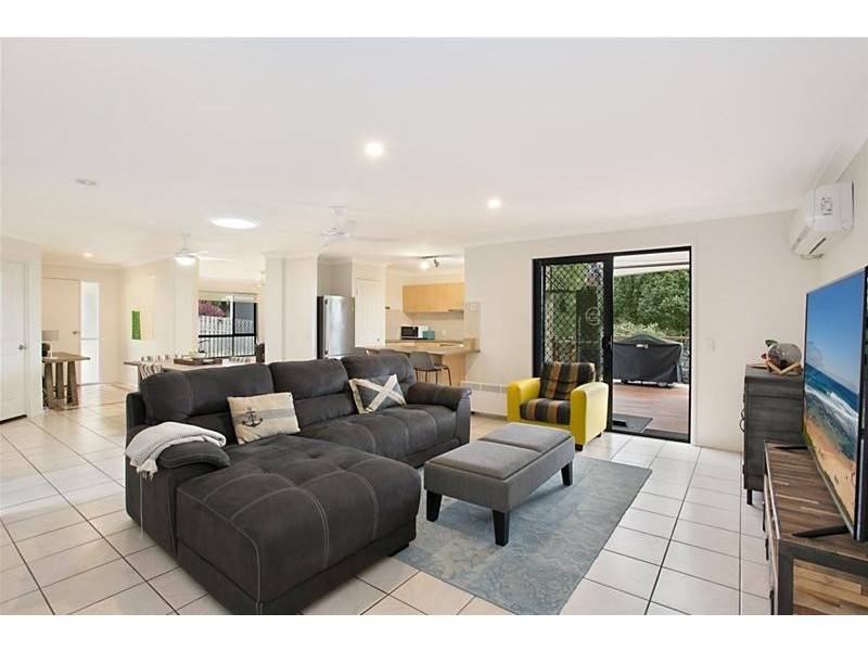 7 Brush Box Street, Elanora QLD 4221