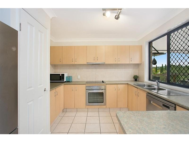 7 Brush Box Street, Elanora QLD 4221