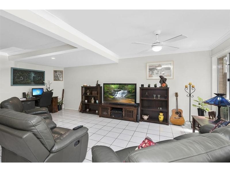 4/15 Cupania Place, Elanora QLD 4221