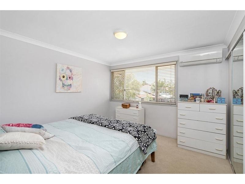 4/15 Cupania Place, Elanora QLD 4221