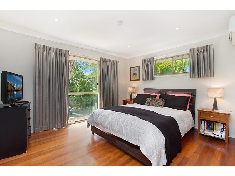 12 Heartwood Avenue, Elanora QLD 4221