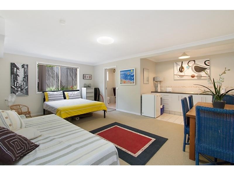 12 Heartwood Avenue, Elanora QLD 4221