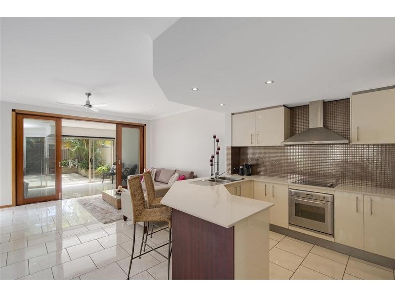 1/22 Bali Avenue, Palm Beach QLD 4221