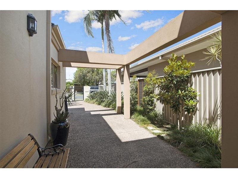 1/22 Bali Avenue, Palm Beach QLD 4221