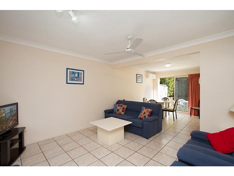 142/2 Coolgardie Street, Elanora QLD 4221