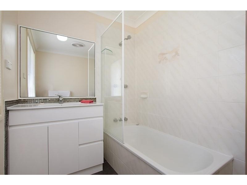 142/2 Coolgardie Street, Elanora QLD 4221