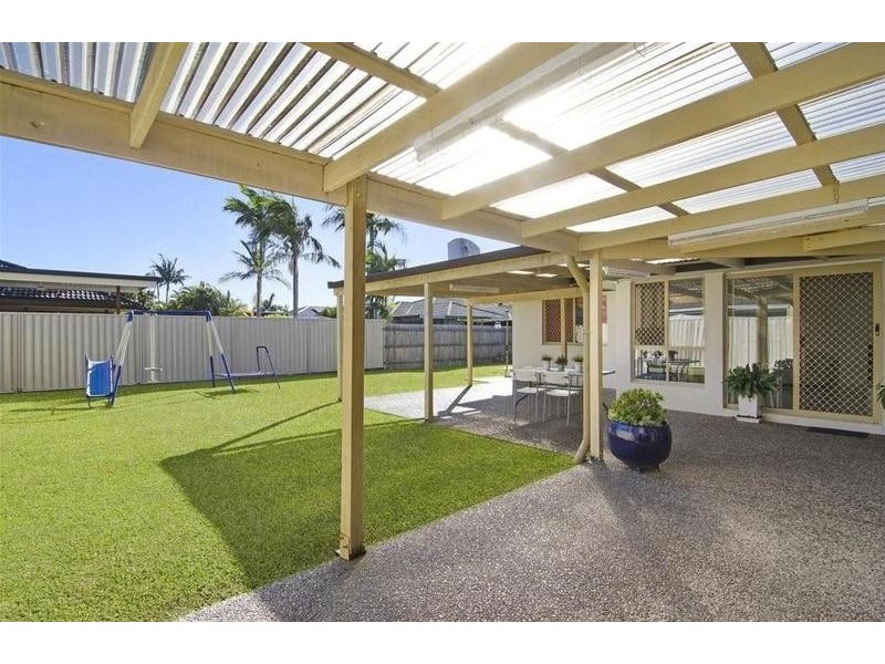 3 Mollys Place, Currumbin Waters QLD 4223