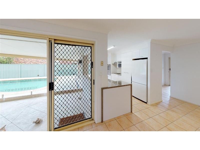 58  Avocado  Street, Elanora QLD 4221