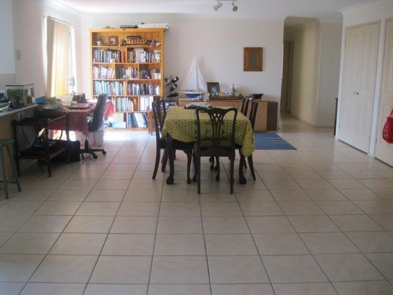 18 Laurina Court, Elanora QLD 4221