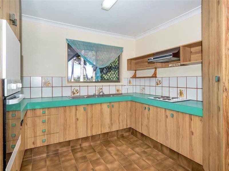 177 Ocean Parade, Burleigh Heads QLD 4220