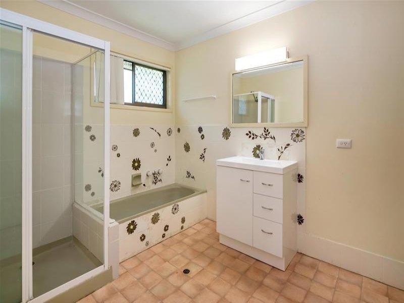 177 Ocean Parade, Burleigh Heads QLD 4220