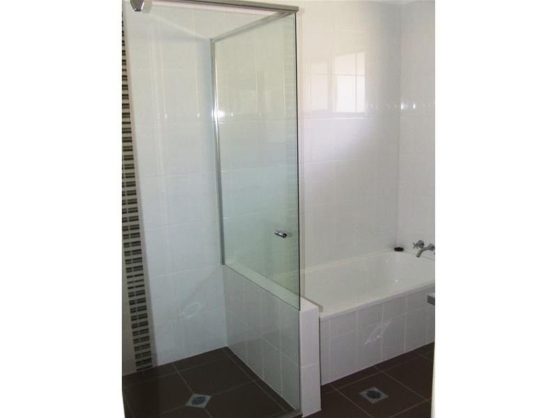 2 Myrtle Court, Palm Beach QLD 4221