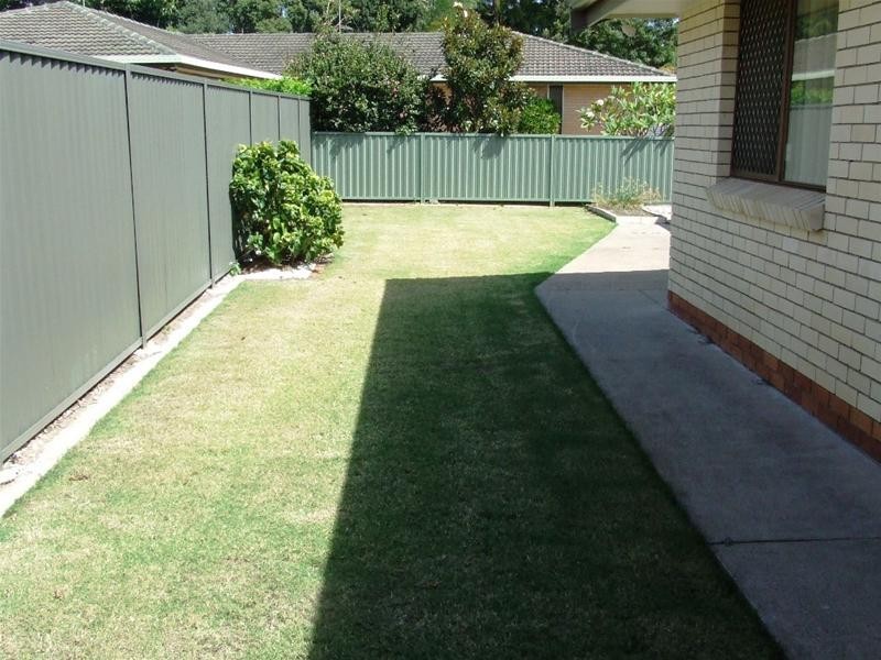 2 Myrtle Court, Palm Beach QLD 4221