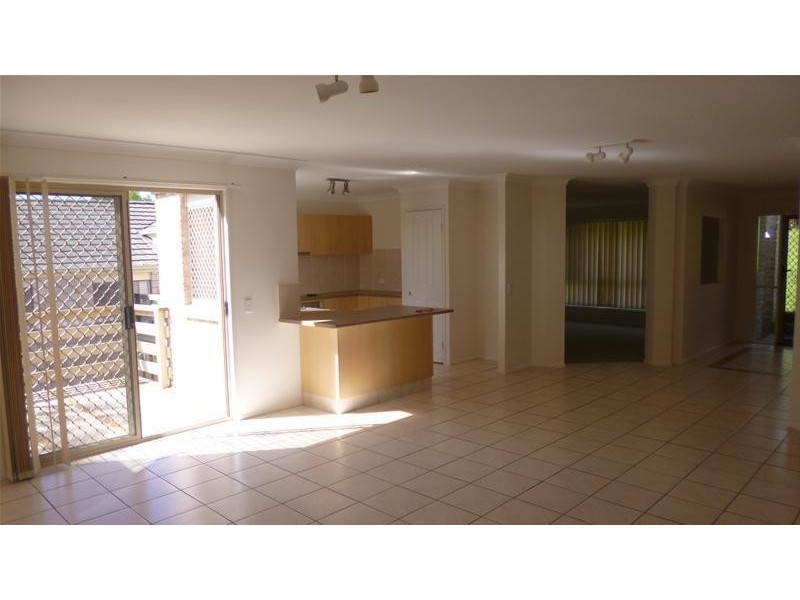 41 Hibertia Avenue, Elanora QLD 4221