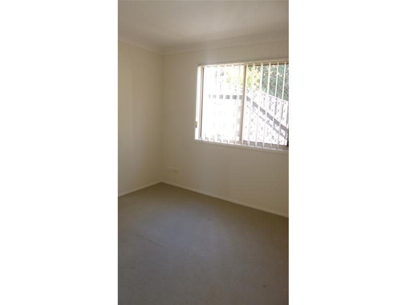 41 Hibertia Avenue, Elanora QLD 4221