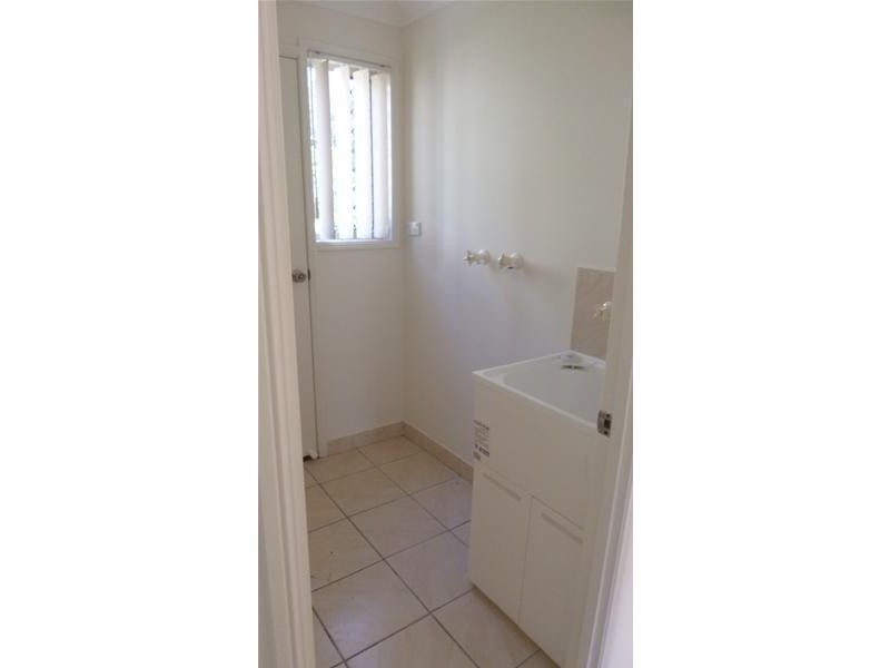 41 Hibertia Avenue, Elanora QLD 4221