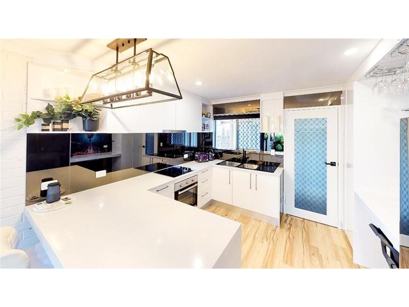 1/34 Guineas Creek Road, Currumbin Waters QLD 4223