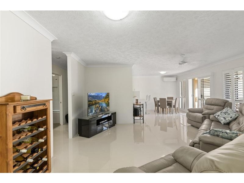 17/143 Golden Four Drive, Bilinga QLD 4225