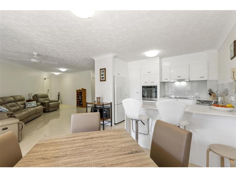 17/143 Golden Four Drive, Bilinga QLD 4225