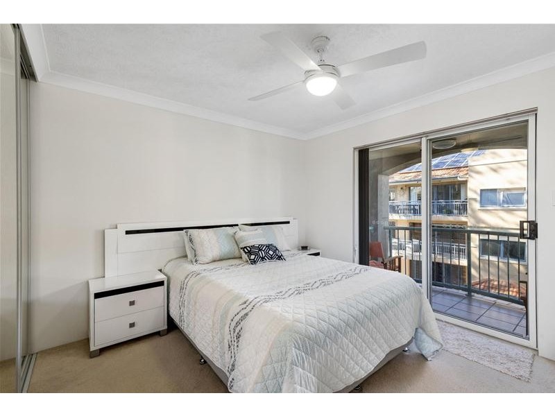 17/143 Golden Four Drive, Bilinga QLD 4225