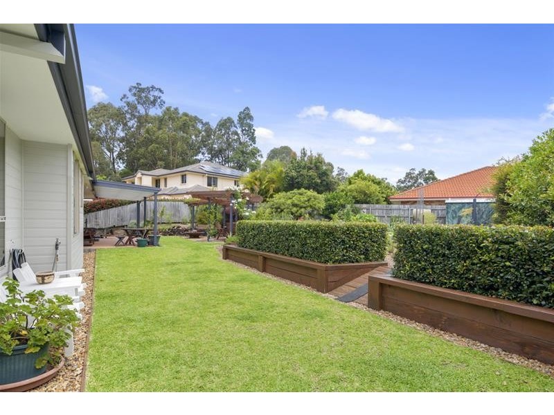 6 Calcita Avenue, Elanora QLD 4221