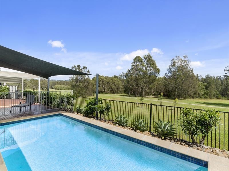13 Tussock Crescent, Elanora QLD 4221