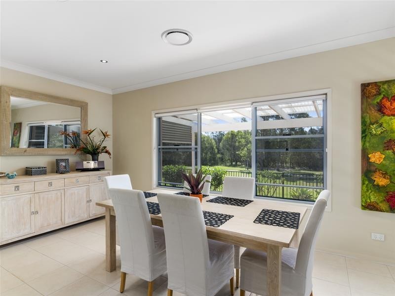 13 Tussock Crescent, Elanora QLD 4221