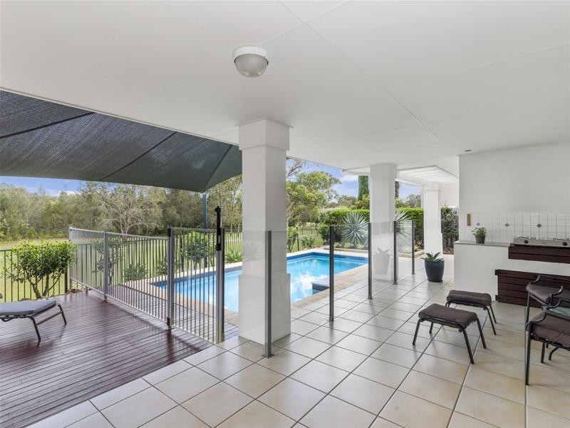 13 Tussock Crescent, Elanora QLD 4221