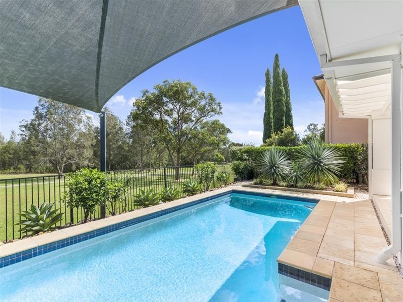 13 Tussock Crescent, Elanora QLD 4221