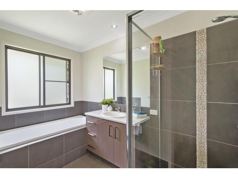 18 Aethalia Street, Currumbin Waters QLD 4223