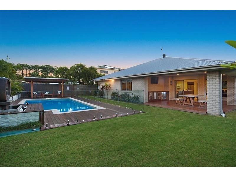 22 Sequoia Close, Elanora QLD 4221