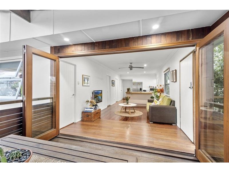 29 Twenty Third Avenue, Palm Beach QLD 4221