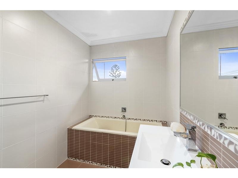 29 Twenty Third Avenue, Palm Beach QLD 4221