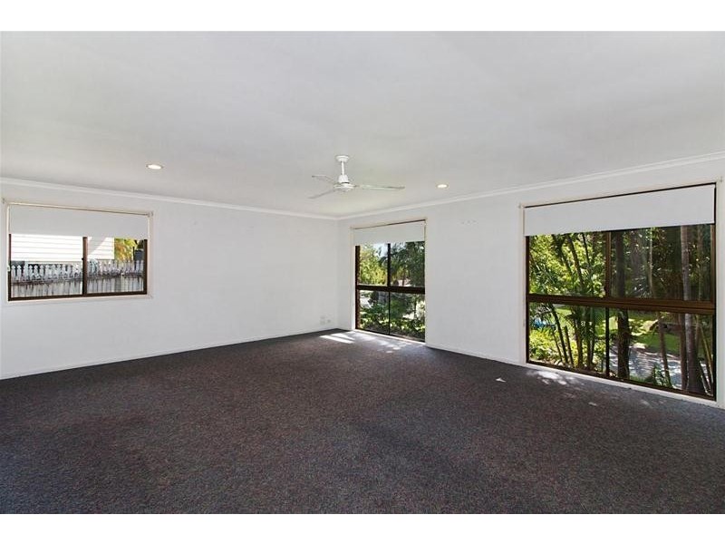 3 Exmouth Court, Elanora QLD 4221