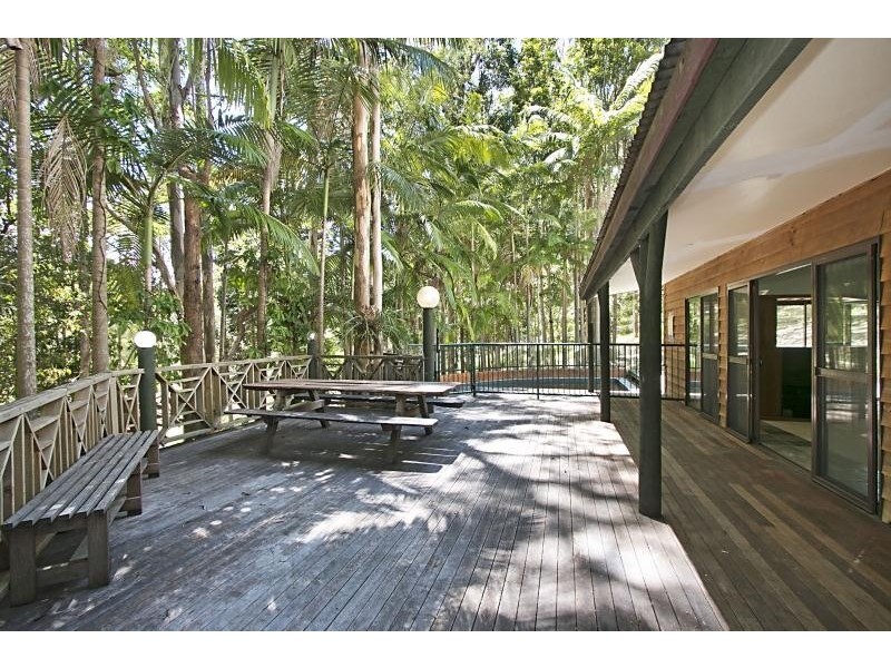 1 Tyalla Court, Tallebudgera QLD 4228