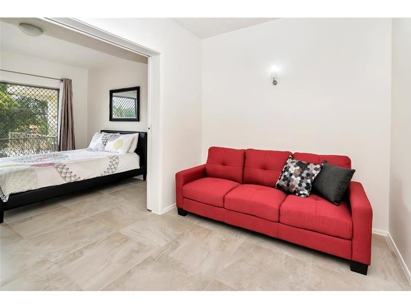 11/41 Tallebudgera Drive, Palm Beach QLD 4221