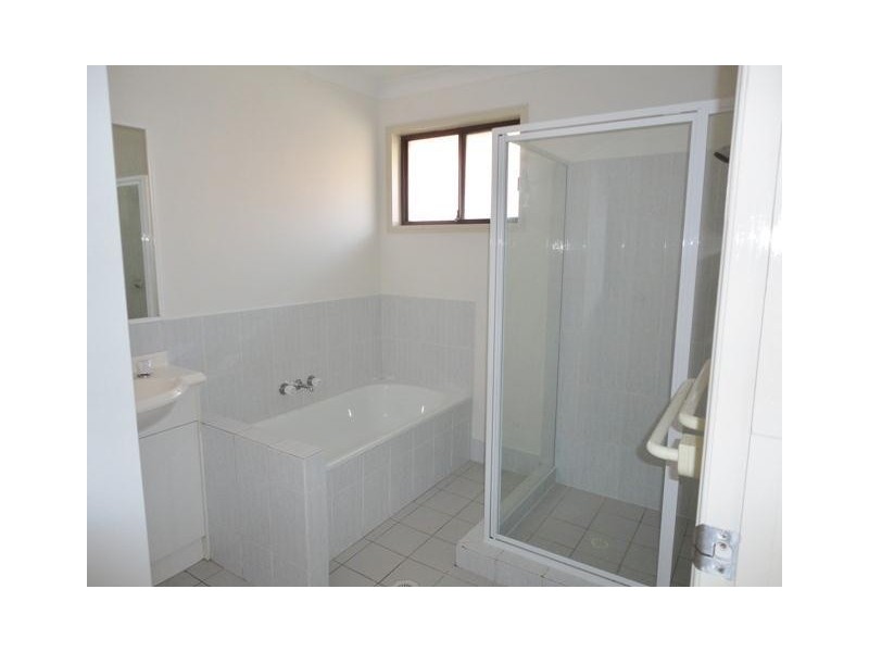 280 Nineteenth Avenue, Elanora QLD 4221