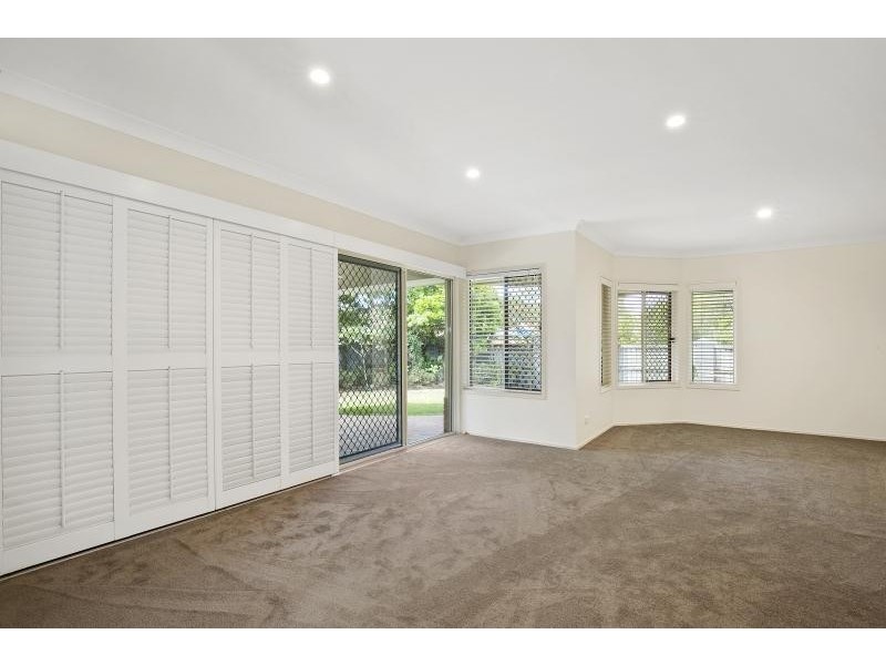 2 Torres Court, Burleigh Waters QLD 4220