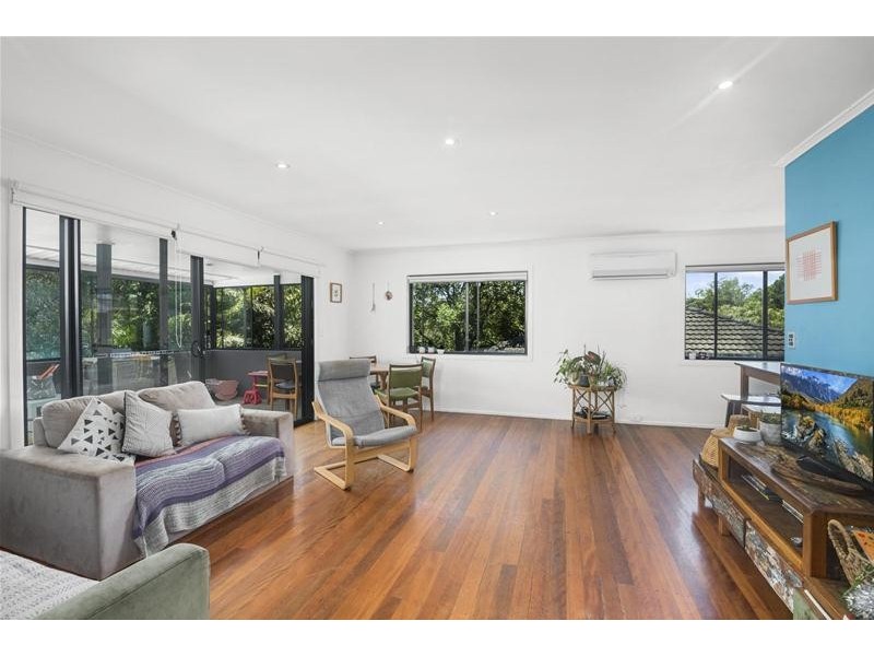 6 Amboina Avenue, Palm Beach QLD 4221