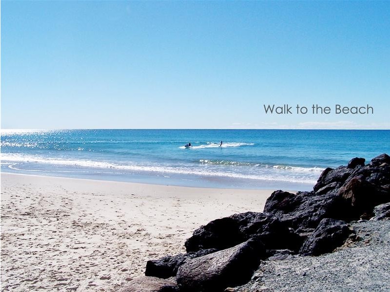 3/4 Twenty Sixth Avenue, Palm Beach QLD 4221