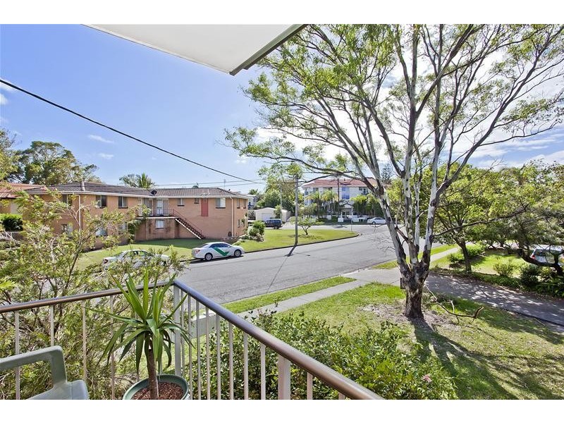 8/18 Mawarra Street, Palm Beach QLD 4221