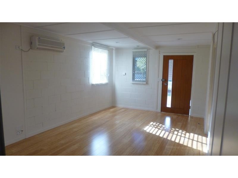 4 Second Avenue, Palm Beach QLD 4221