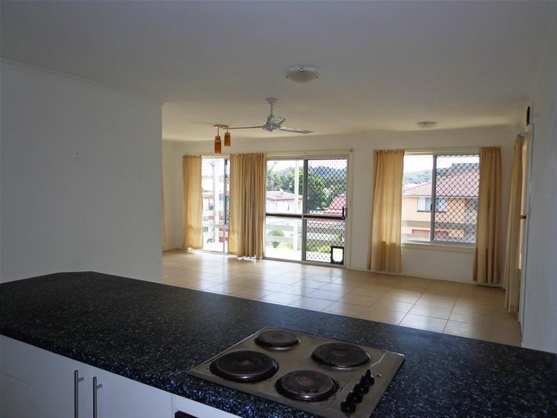 6/2 Twenty Sixth Avenue, Palm Beach QLD 4221