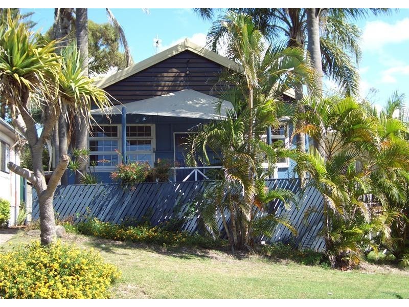 18 Twenty Third Avenue, Palm Beach QLD 4221