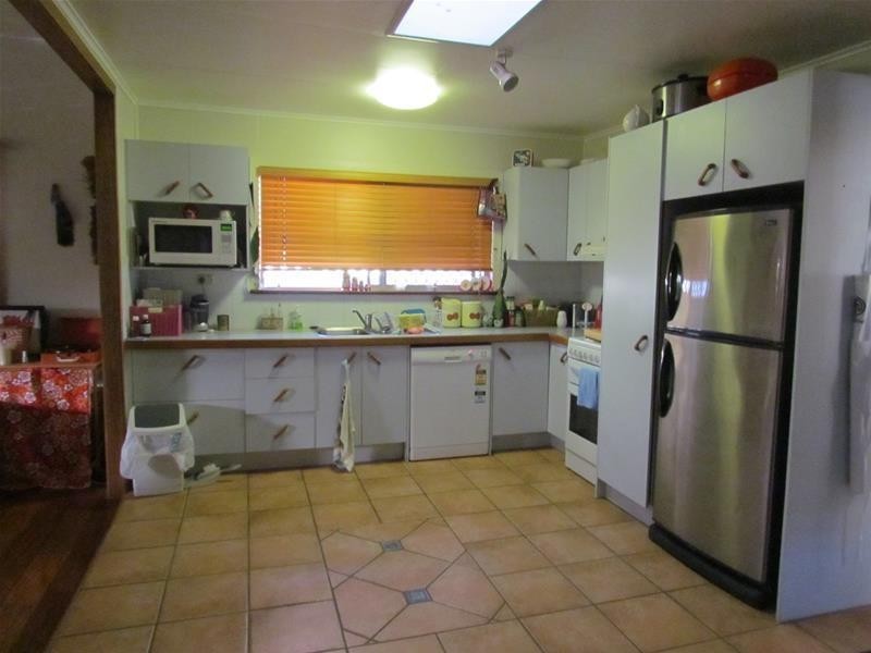 18 Twenty Third Avenue, Palm Beach QLD 4221