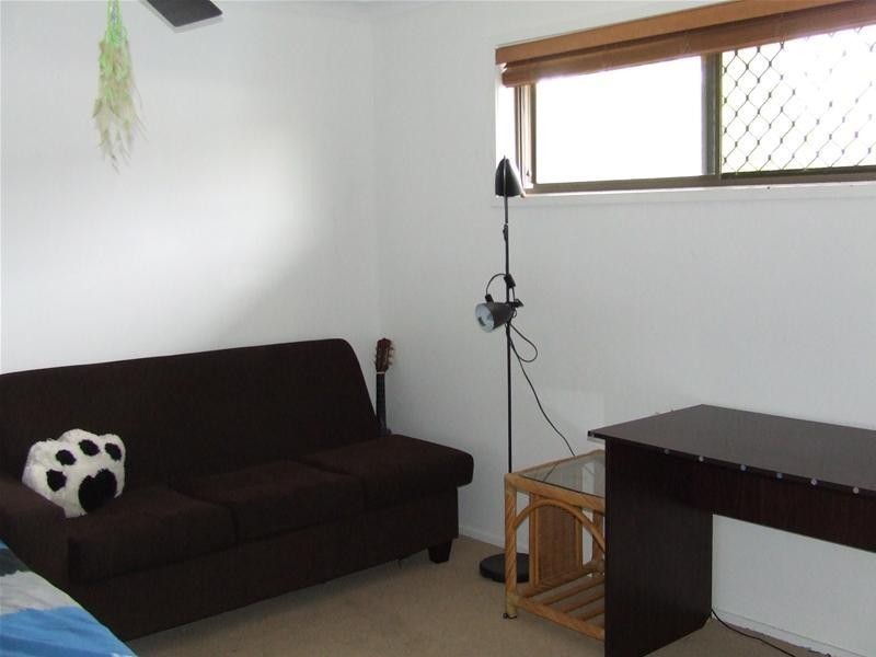 4 Rattan Court, Elanora QLD 4221